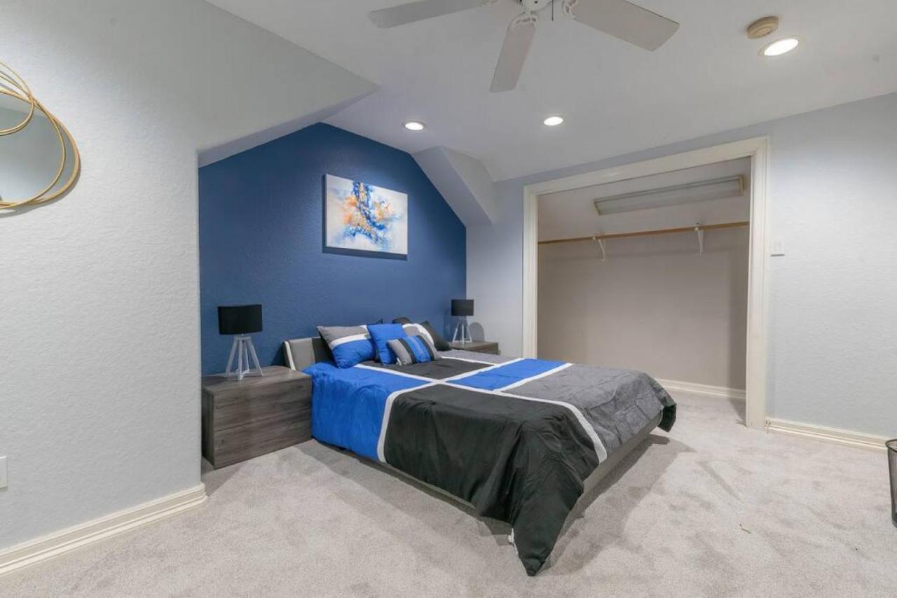 Huge 6 Bedroom With Pool, Spa, 85 Inch Tv, Game Room Houston Esterno foto